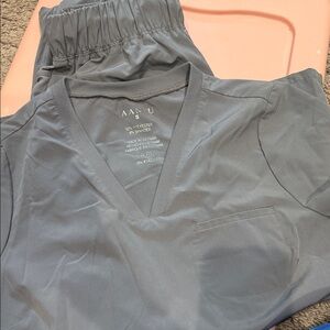 Gray Jaanuu V-Neck Scrub Top and Pants Set